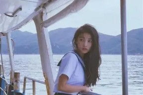 麻豆传媒演员李：她的荧幕魅力与个人故事揭秘